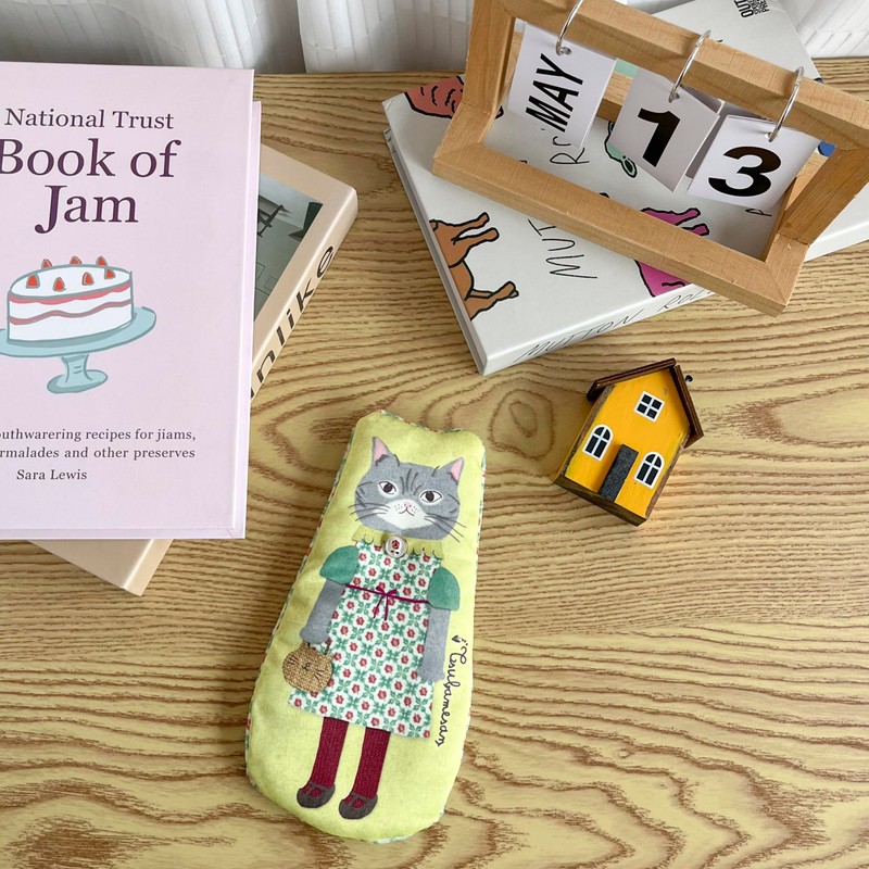 Kusuguru Japan Parlor Suzurando Die-Cut Pouch, yellow