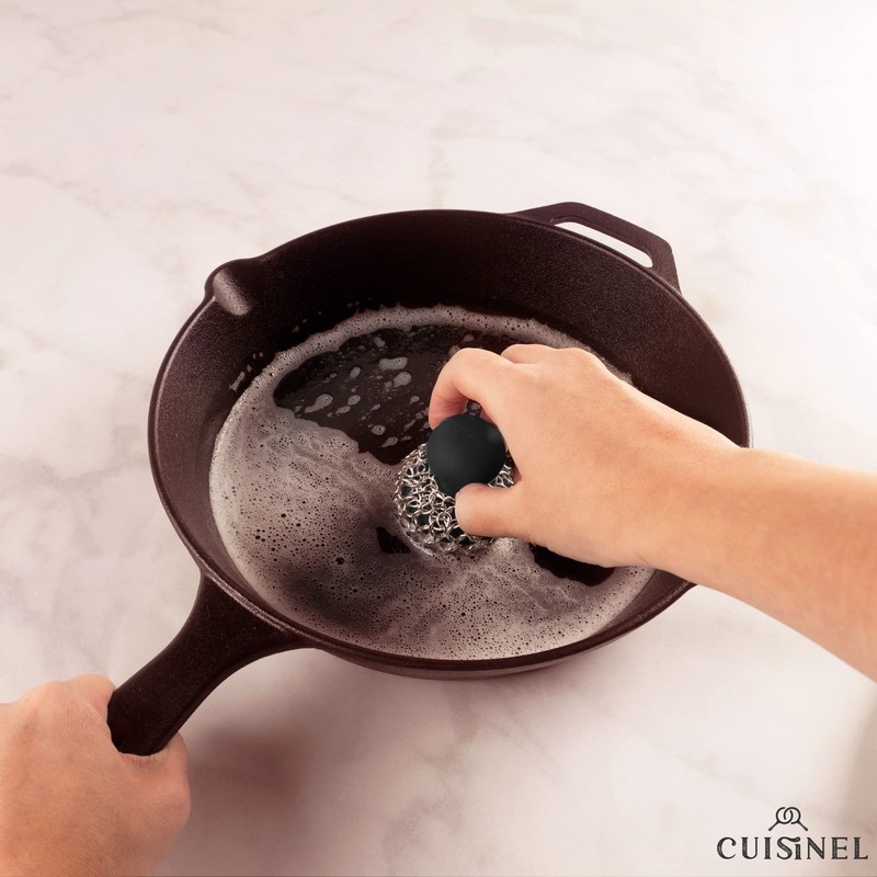 Cuisinel Cast Iron Chainmail Scrubber + Pan Scraper - Ergonomic