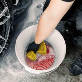 GADLANE Bucket Guards - 2 Heavy Duty Plastic Insert Wash Guards for Dirt Bucket Car Wash Sponges, Car Detailing Bucket Scratch Guard Shields - 26.2cm Diameter Wash Bucket Grit Trap (PACK OF 2)