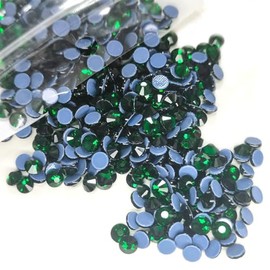 qiipii 1600pcs SS20 Emerald Green Hotfix Rhinestones 5mm Flatback Hot Fix K9 Glass Round Dark Green Rhinestones Crystals Stones Gems Diamonds for Crafts Crafting Clothes Shoes Bags DIY Decoration
