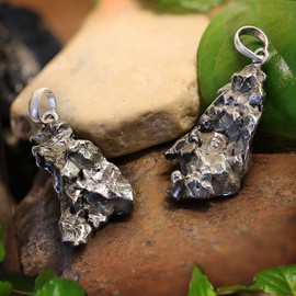 CLEVER SCHMUCK Set of Silver Partner Pendants as 2 Real Star Shots Meteorites and 2 Curb Chains 45 and 50 cm 1.7 mm Wide 925 Sterling Silver in Case, Meteorite shimmers brown/black/silver, shiny chain