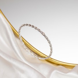 Tuscany Silver Women's Sterling Silver 4mm Twist Stardust Round Bangle
