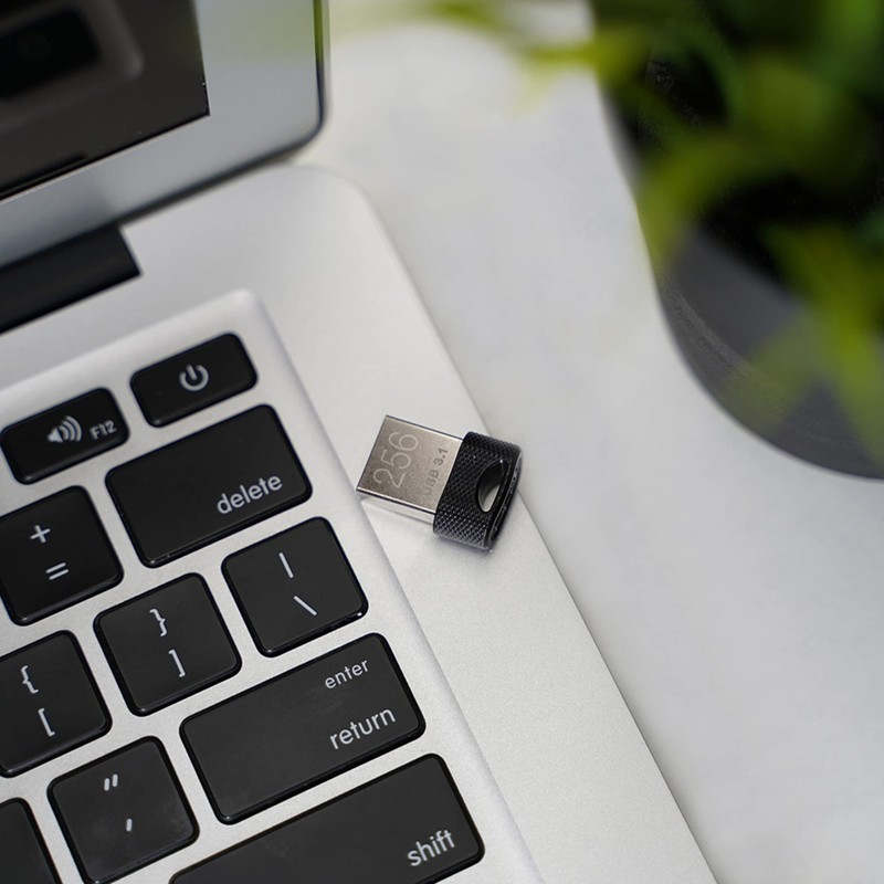 PNY 256GB Elite-X Fit USB 3.1 Flash Drive - 200MB/s