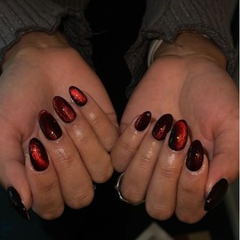 KQueenest Dark Red Cat Eye Press on Nails Short Oval, 30 Pcs Glitter Burgundy Fake Nails Short, Thick Shiny Sparkle Nails Press on, Cute Bling Acrylic Stick on Nails for Women Daily Wear