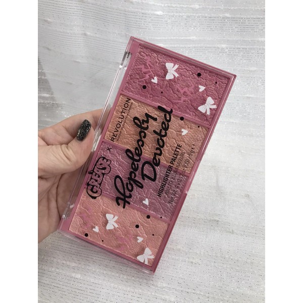 Revolution X Grease Hopelessly Devoted Highlighter Palette NEW