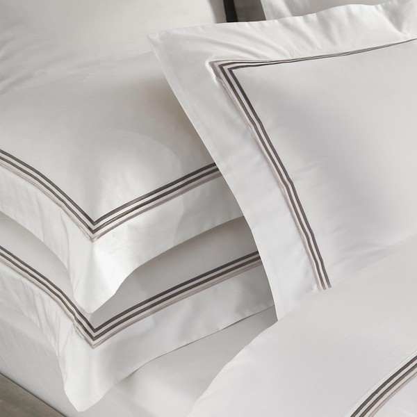 Ranznaz White Pillow Shams Queen Size Set of 2, 100%