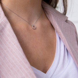 Hot Diamonds Bliss Circle Pendant on a Chain of Length 45cm