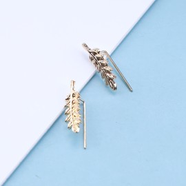 Allereya Bohemia Leaf Ear Climber Earrings Gold Crawler Earrings Leaf Stud Earrings Wrap Pins Earrings Minimalist Everyday Earrings Jewellery for Women and Girls (Gold)