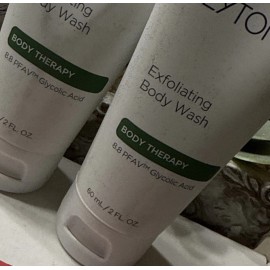 Glytone Exfoliating Body Wash 60 ml 2 oz Travel Size NEW ( Lot Of 4 Tubes )