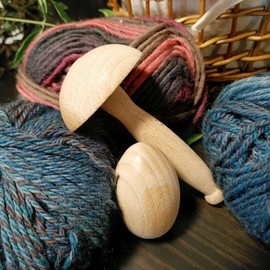 Hofmeister® Set of Darning Mushroom 12 cm and Darning Egg 6 cm, for Plugging Holes in Clothes, Protects Fingers from Sewing Needle, 100% Natural Product Made from EU Beech Wood