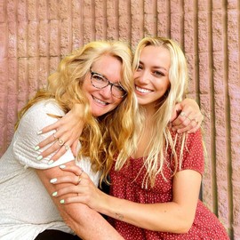 LIU JUN The Purest Love For Mother & Daughter Matching Oval Cut Opal Ring For Women, Heartbeat CZ Simple Birthday Gift Jewelry (G 8)