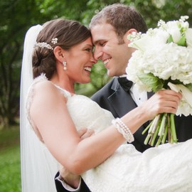 5 Pieces Gold Wedding Bridal Hair Combs Headpiece Pearl Hair Pins Clips Vintage Hair Jewelry for Brides Bridesmaids Flower Girls Hair Accessories(Chic)