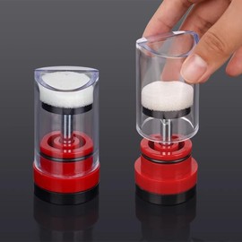 Kuuleyn Queen Bee Marking Bottle, Queen Marking Tube,Red Queen Bee Catcher Cage Plastic Queen Bee Marking Bottle Tube Beekeeping Equipment Tool