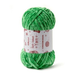 100g Fluffy Velvet Chenille Yarn for Crocheting and Knitting, 80m (87.5yd) Baby Yarn for Crocheting Soft, Crochet Chunky Yarns Amigurumi Yarns (Christmas Green)