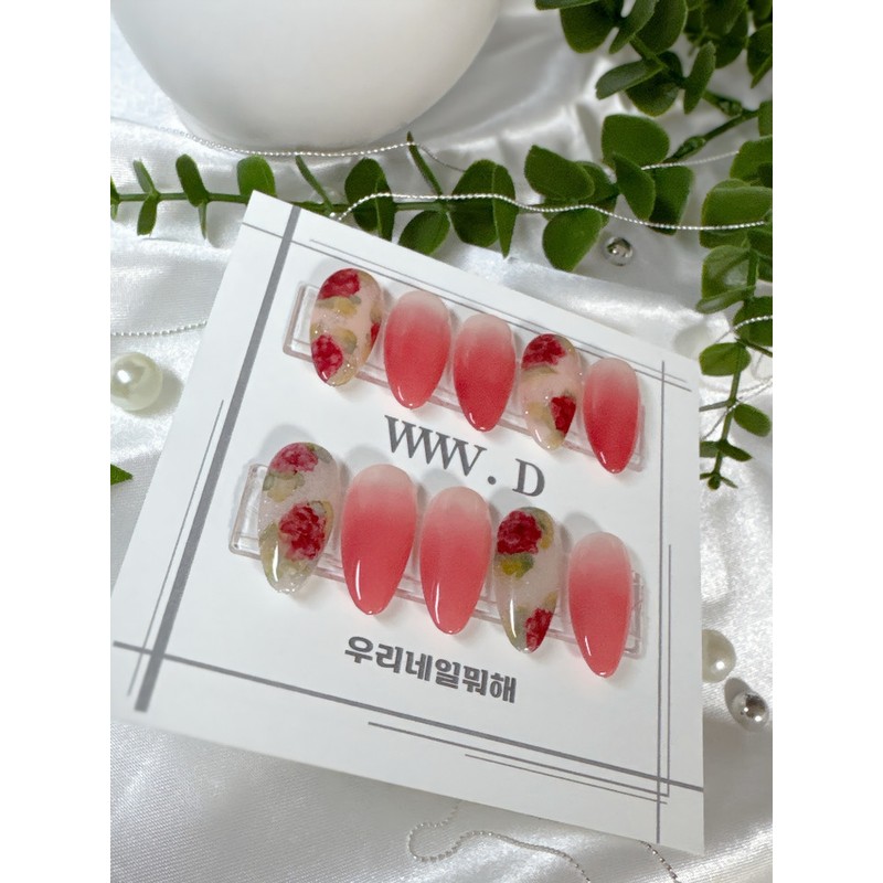 Florence Blush ㅣ What are we doing with our nails?