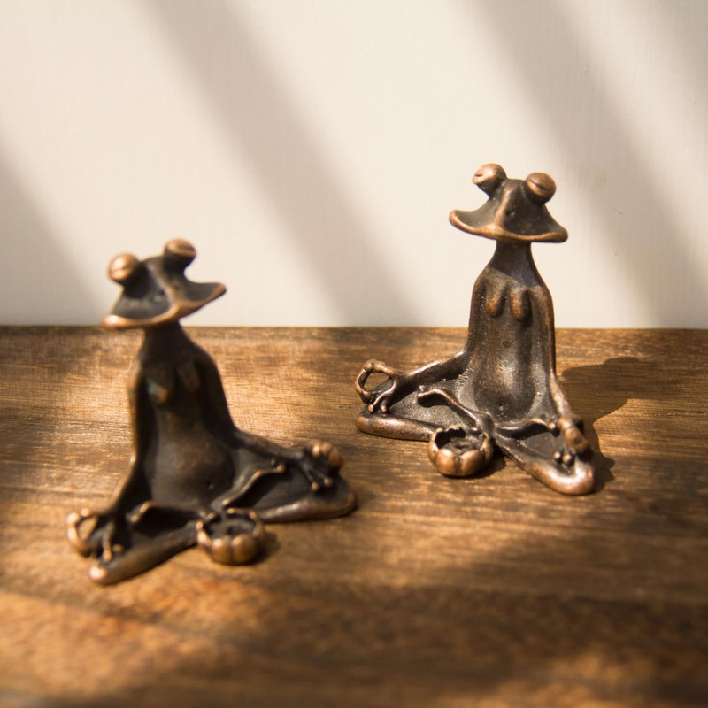 Frog-Vase Incense Holder,Rust-Glazed Rotus Ceramic Insence Stick Holder,Alloy Meditation Frog＆Mini