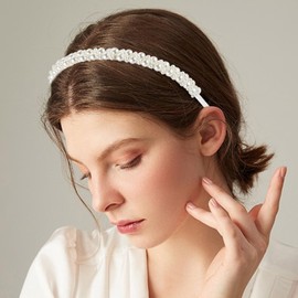 TUCEWP Pearl Headbands for Women Girls White Bridal Headbands Cute Bling Beaded Hairbands Trendy Vintage Non Slip Metal Headbands Fashion Party Birthday Wedding Hair Hoop Accessories