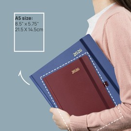 POPRUN Tagesplaner 2026, eine Seite pro Tag, A5-Kalender (14,6 x 21,6 cm), 12 Monate stündliches Terminbuch mit Hardcover, monatliche Registerkarten, Tasche, Stifthalter TJ, Violett