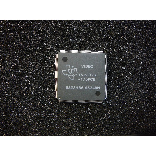 TI TVP3026-175PCE Video Interface Palette (RAMDAC) 175MHz pixel clock HQFP-160