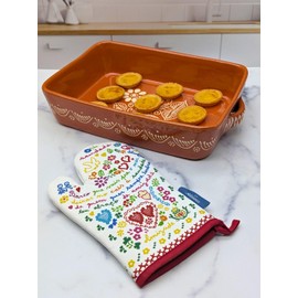 Sweetheart Handkerchief Viana Embroidery Oven Mitt (Viana)
