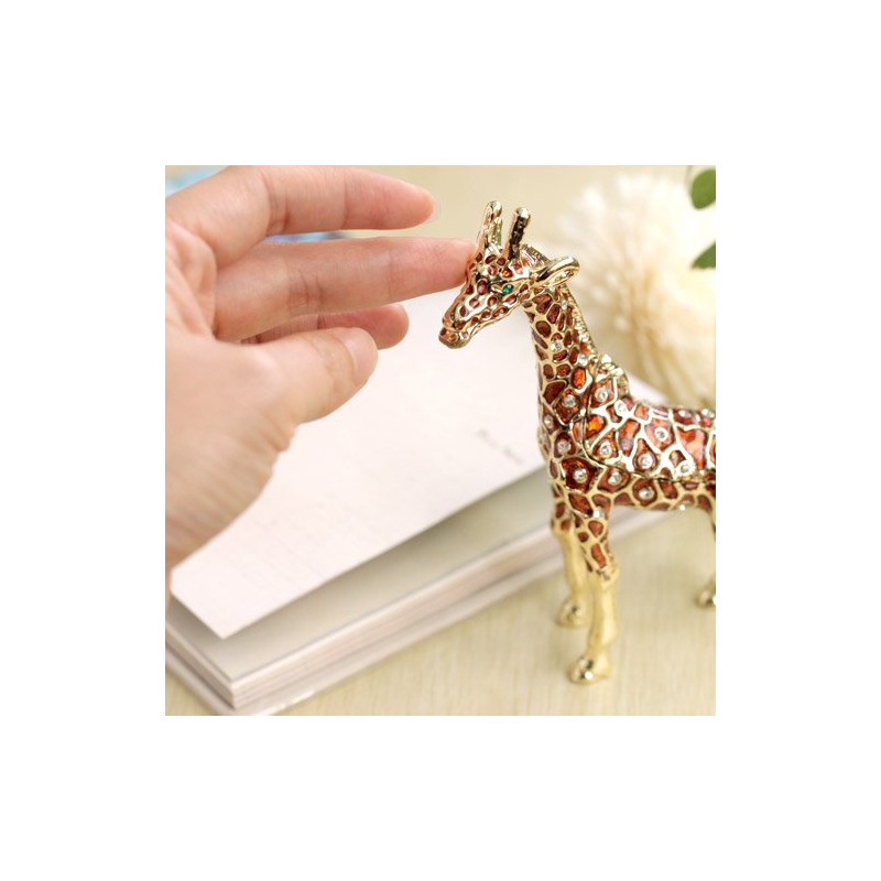 Pierce Giraffe Brown 067-1