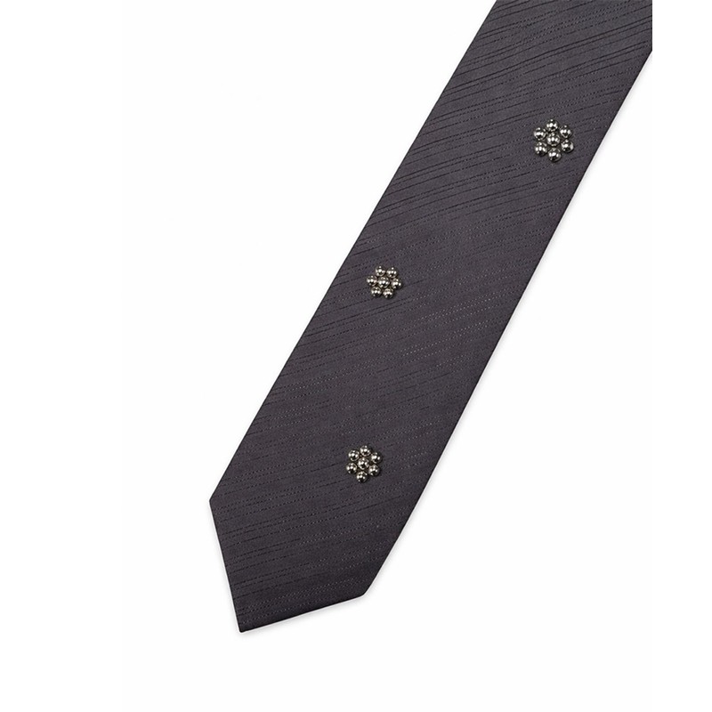 Jenadu Stud Flower Tie