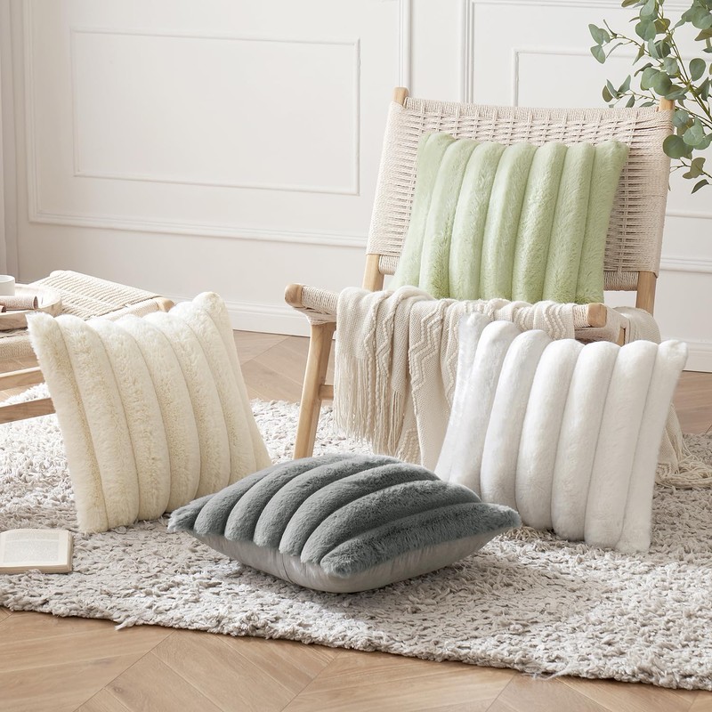 MIULEE Set of 2 Plush Cushion Covers, Faux Fur, Decorative