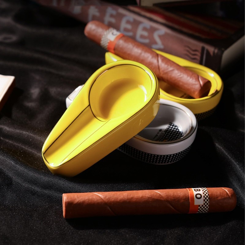 Cigar Ashtray, Handmade Gilt Ceramic Cigar Ashtray, Outdoor Accessories (Black)