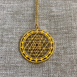 Roxxy Crystals Sri Yantra Sacred Geometry Necklace - Gold Jewelry for Men and Women - Spiritual Meditation Healing