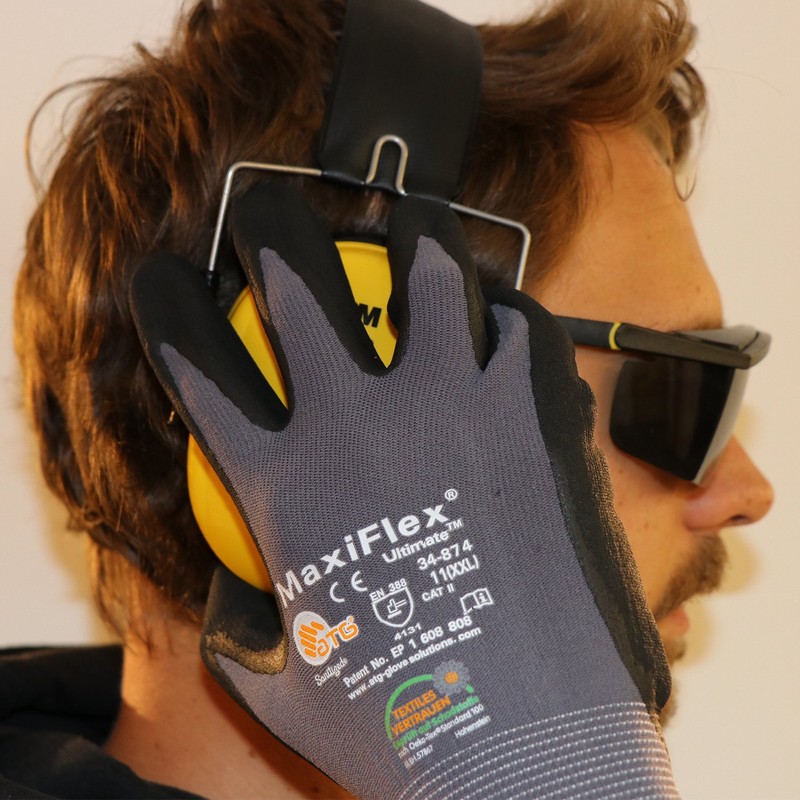 ATG Maxiflex® Ultimate 34-874 Protective Gloves, Größe 9