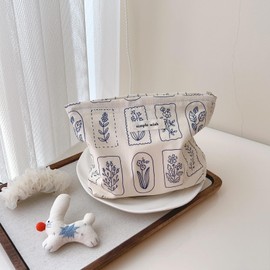 Sminra Vintage Makeup Bag Cosmetic bags Canvas Zipper Pouch for Women, Cute Coquette Large Preppy Pencil Purse Toiletry Bag Organizer Handbags Travel accessories