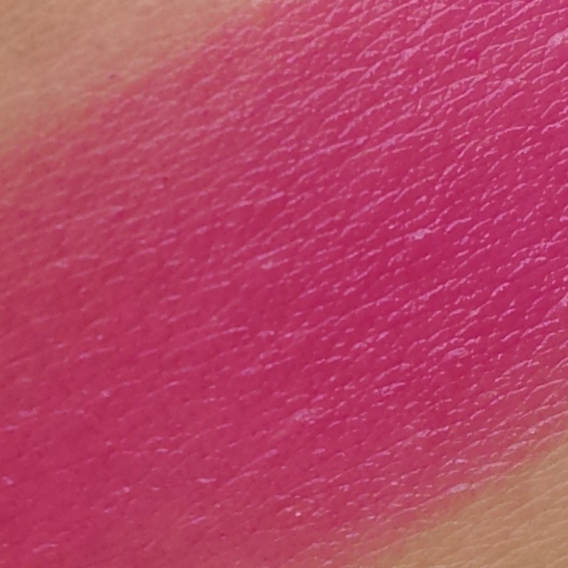 Makeup Revolution Scandalous Lipstick Crime