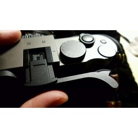 EWOOP Thumbs Up Grip Designed for Leica Q (Type 116) better balance & grip convenience, Camera Black Metal Hand Grip, Newest Version securely the camera