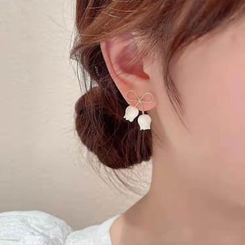 Cimenexe Bohemian Bow Tulip Dangle Earrings Enamel Tulip Flower Drop Earrings Gold Bow Tie Stud Earrings White Tulip Flower Earrings Jewelry for Women