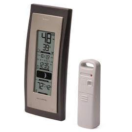 AcuRite 00592A4 Wireless Indoor/Outdoor Thermometer with Humidity Sensor