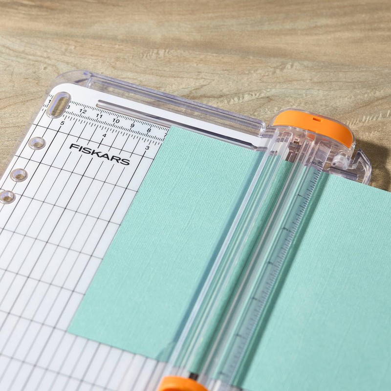 Fiskars SureCut 1077798 Portable Paper Trimmer A5 Portrait A4 Landscape