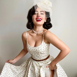 BACH AND BOUJEE Champagne Tea Party Hat Gloves Women Fascinators Hats Gloves Pearl Necklace Earrings Choker for Wedding Bridal Shower Birthday Tea Party