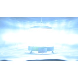 S8LF Clear White Flashing 2NM IP67 Solar LED with a Bird Spike Marine Dock Barge Safety Beacon Light 360 Degree