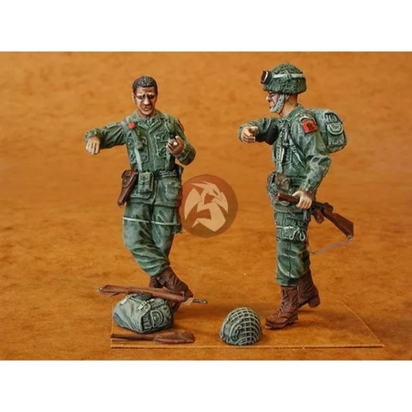 CMK 1/35 U.S. Paratroopers (2 Figures) F35005