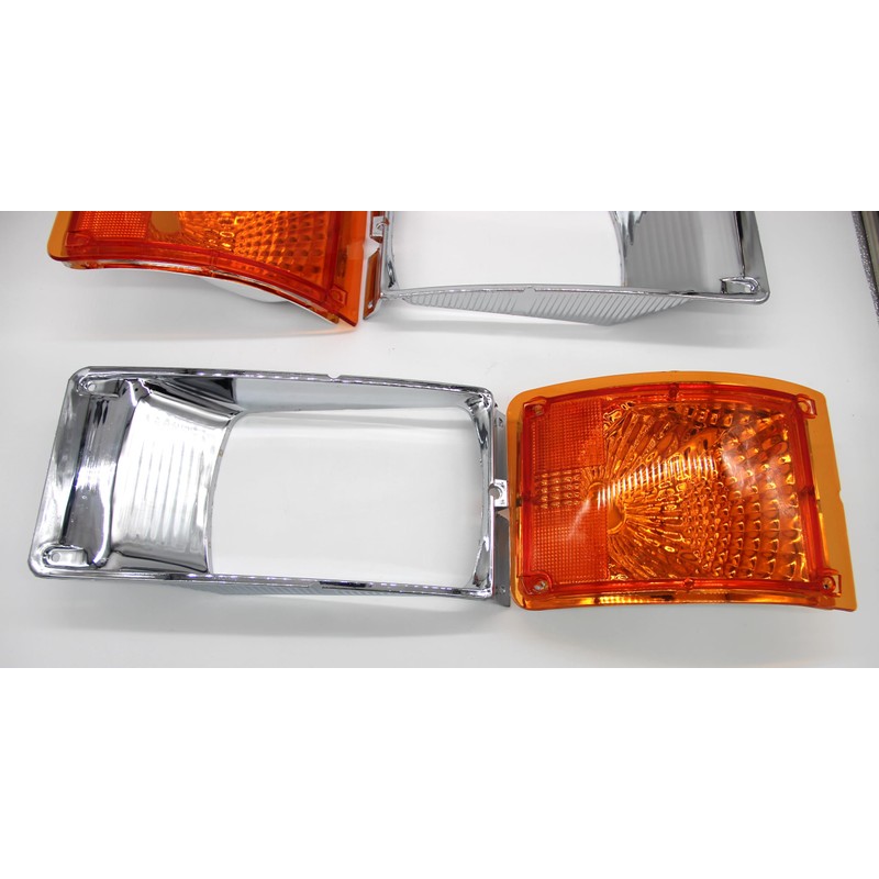 Headlight Bezel and Turn Signals - Compatible with International 4900