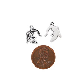 Bohemian Findings 8 Alligator Antique Silver Tone Charms - SC099