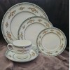 Wedgwood Hampshire Bone China 5 Piece Place Setting R4668