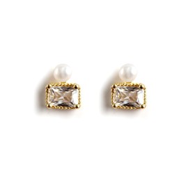 Cubic Zirconia Pearl Stud Earrings 14K Gold-Plated with 925 Silver Pins for Women 18-25 Years Suitable for Private Balls Parties Birthday Parties Ideal as a Gift Elegant Packaging Earrings Earrings