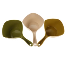Ipetboom 3pcs Bath Spoon Bucket Scoop Plastic Ladle Spoons Bath Ladle Water Scoop Plastic