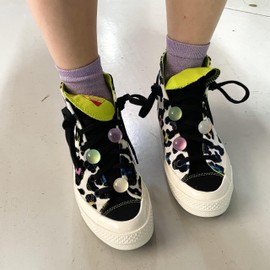 SUELALA Shoe Charms for Sneakers Laces Frilly Shoelaces Decorations Clips DIY Shoelace Charms for Casual Shoes Women Girl Accessory (White Frills Only) (Aurora Ball Set)