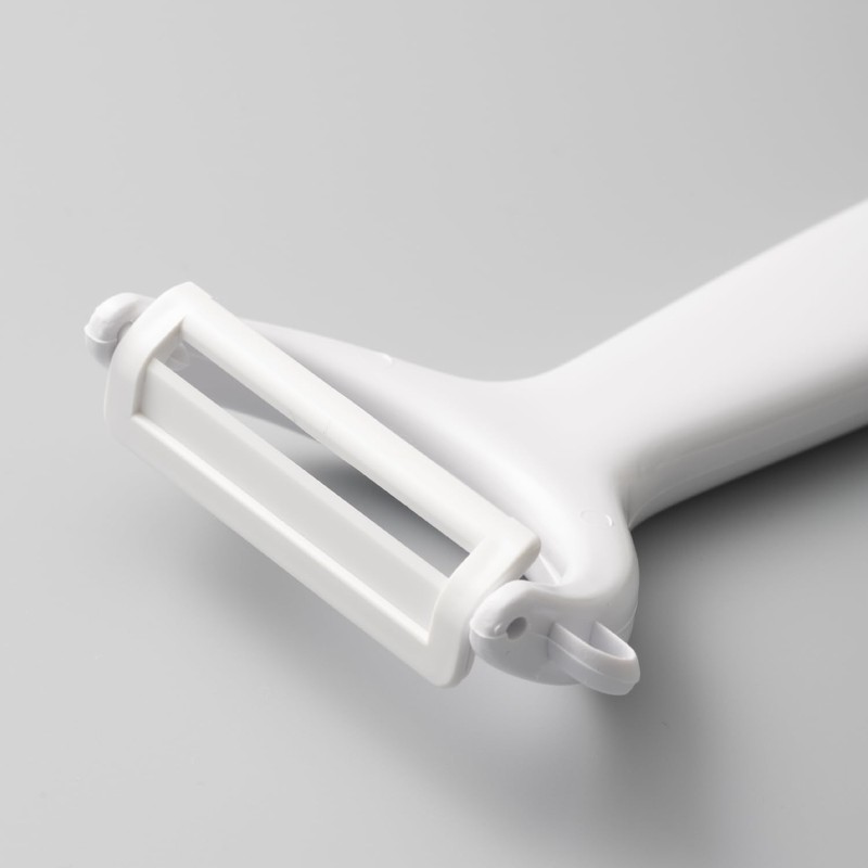 Kai Corporation KAI KITCHEN DH8011 Rustproof Ceramic Blade Peeler Potato