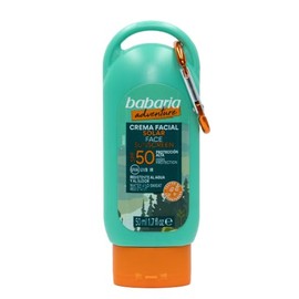 Babaria - Crema Solare Viso SPF50 Limited Edition con Moschettone | Antirughe con Aloe Vera | Resistente all'Acqua | Coral Friendly | 75 ml