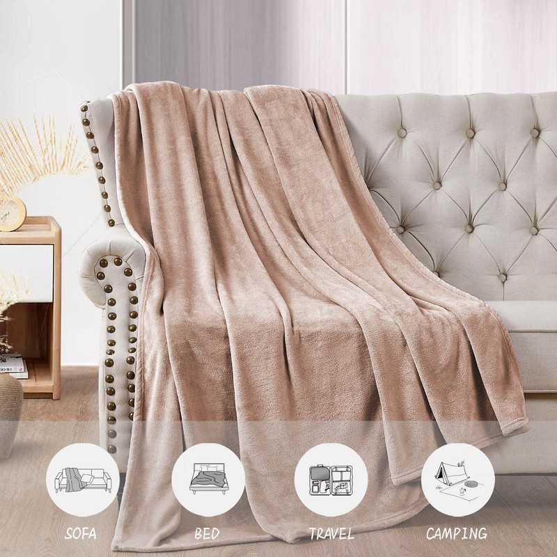 Cuddly, Fluffy Blanket, 130 x 160 cm - Small Fleece