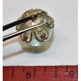 VINTAGE GLASS SEAFOAM GREEN MARBLE BEAD PENDANT* BEAUTIFUL silvertone CAP 21mm
