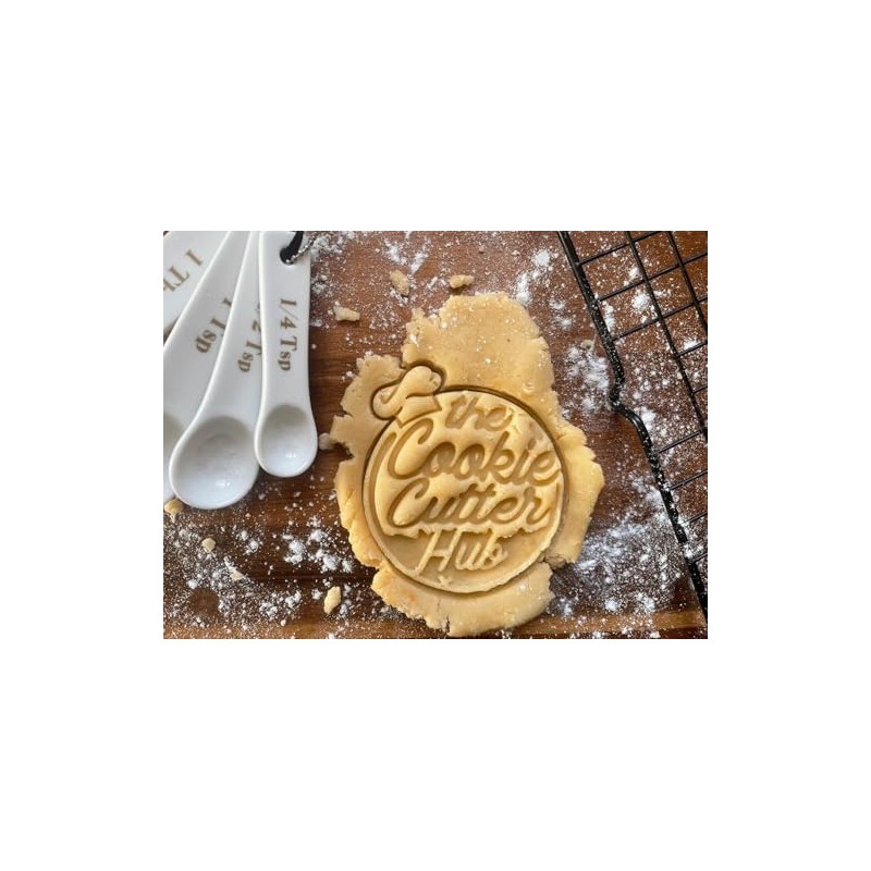 The Cookie Cutter Hub Ring Embossing Stamp #121 Cupcake Fondant